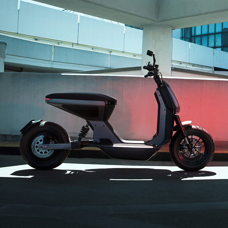 elektrische-scooter-naon-2